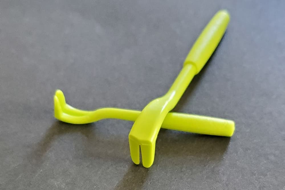 Tick twister tool for removing ticks
