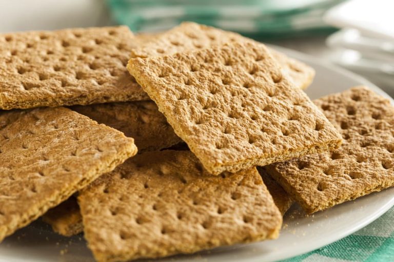 graham crackers on plate