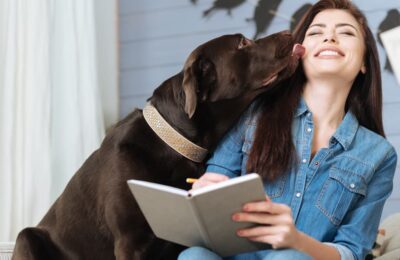 How Do Dogs Show Affection? 9 Surefire Signs