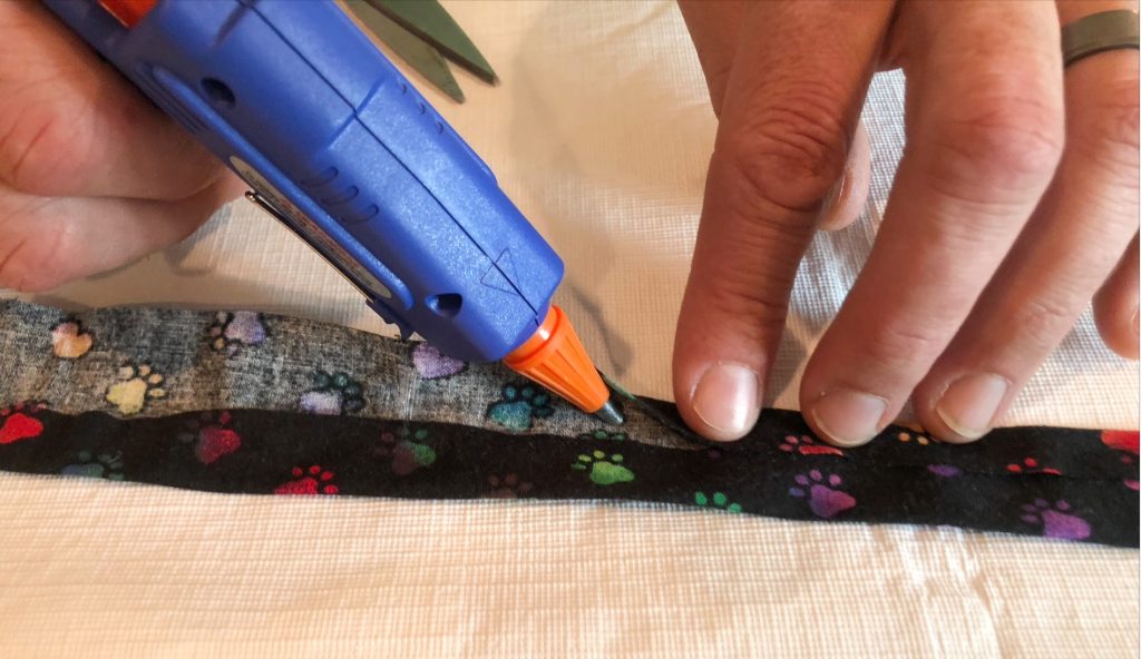 gluing collar for dog bandana